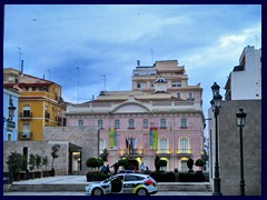 Plaza Décimo Junio Bruto 02 - Palacio de Colomina, university building